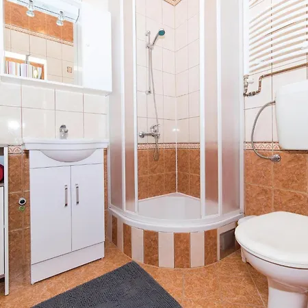 Five-bedroom Holiday In Holiday home *