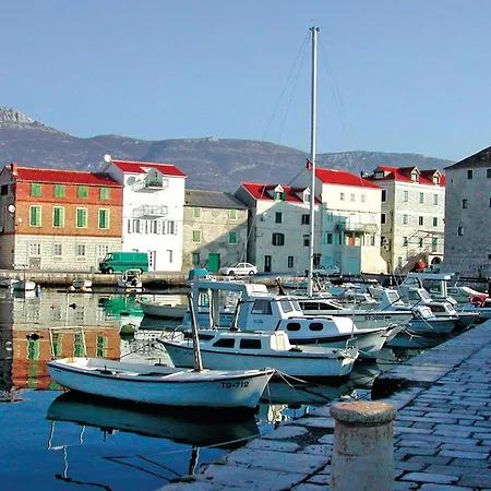 Five-bedroom Holiday In Holiday home Kastel Novi